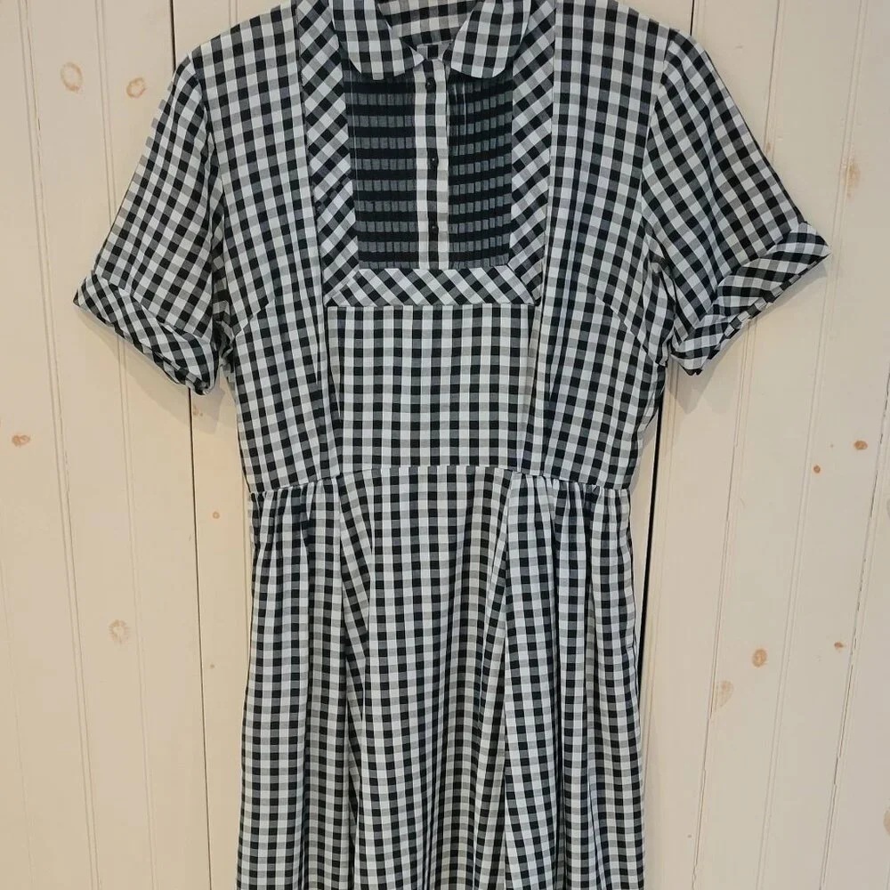 Retro Dress - Picture 1 of 7